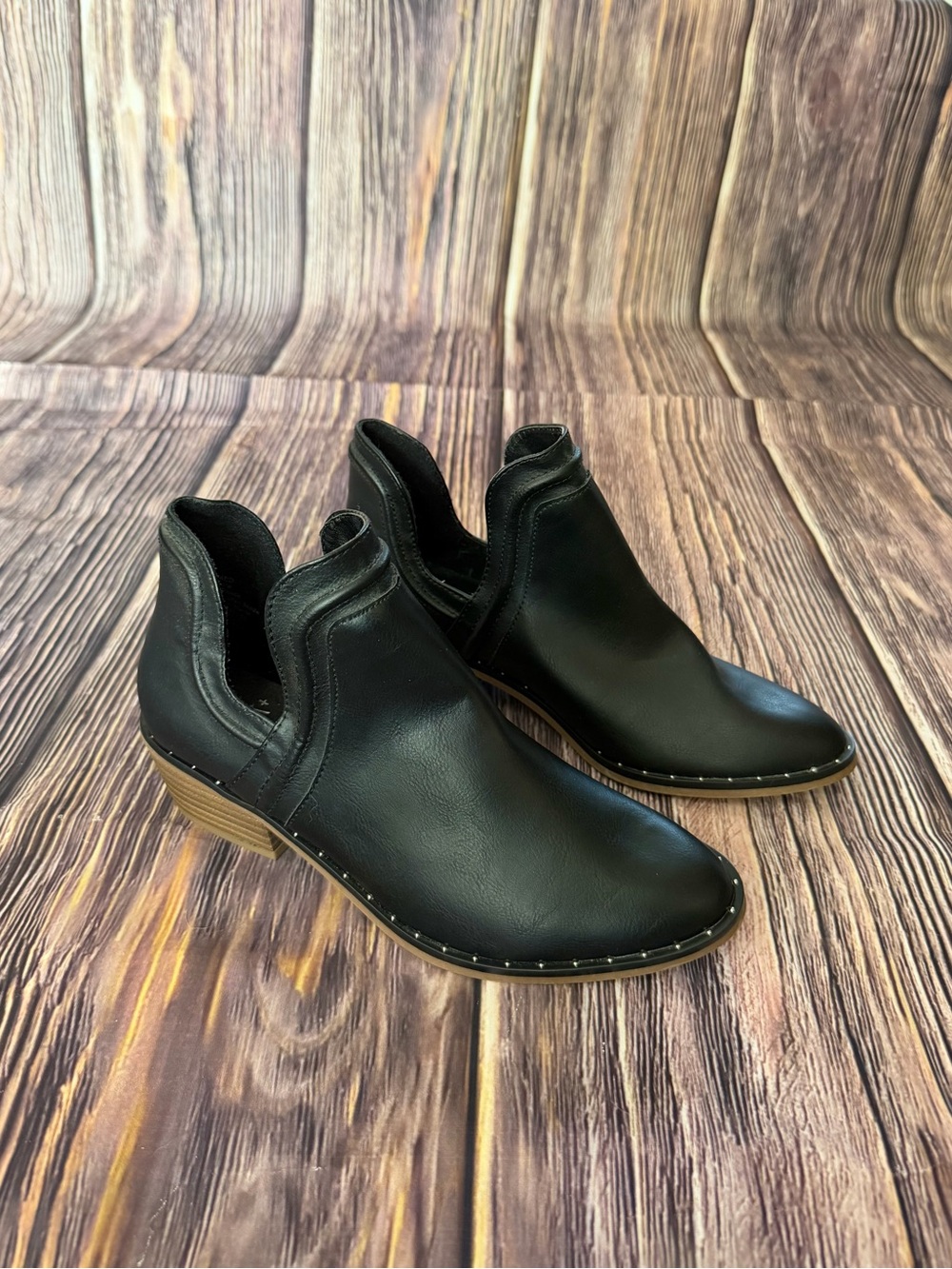 Sonoma Goods For Life Pomeranian Pull-On Ankle Boots Size 6.5